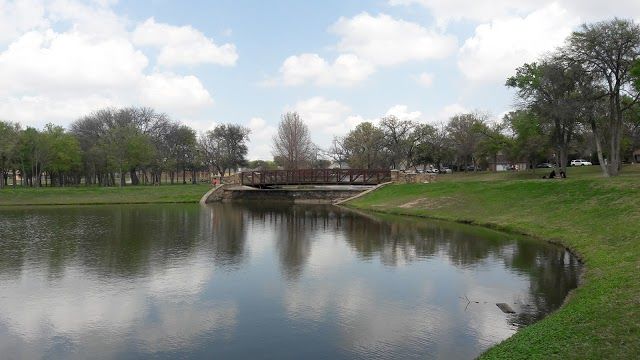 Towne Lake Park